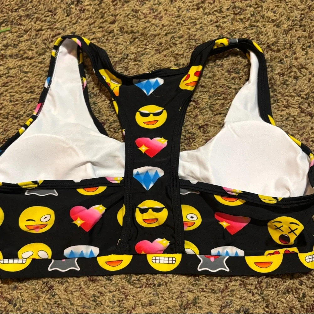 NWOT Plus Size Emoji Set - Picture 6 of 10